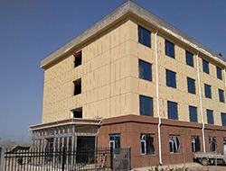 探索绿色建筑新风尚 濮阳县惠民新型材料引领下的水泥活动房浪潮